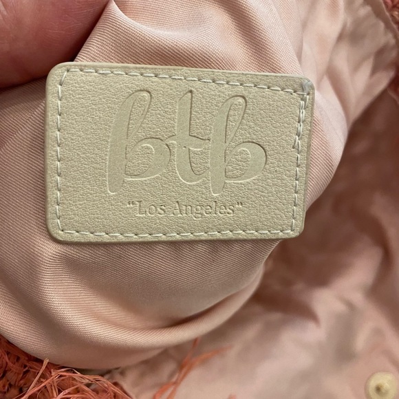 btb Womens Jayden Raffia Clutch Bag Straw Peach Salmon Color New without tag - Picture 12 of 14